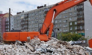 Вывоз строительного мусора с участка в Сорочинске недорого от 1528 руб. | 2Землекопа-Срч
